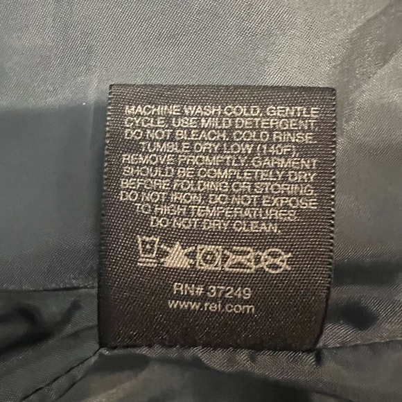 REI Retro Blue Windbreaker Jacket with Water-Resistant Material - Picture 11 of 12